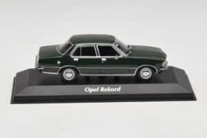 Opel Rekord D Vert Foncé Maxichamps 1:43 940044001 Diecast