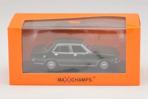 Opel Rekord D Vert Foncé Maxichamps 1:43 940044001 Diecast — image 5 sur 5