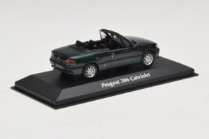 Peugeot 306 Cabriolet Vert Métallisé Maxichamps 1:43 940112833 Diecast — image 2 sur 5