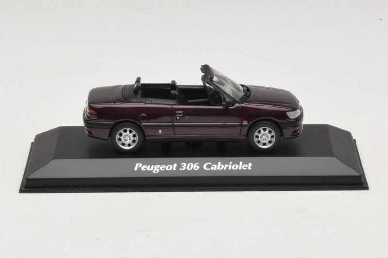 Peugeot 306 Cabriolet Violet Métallisé Maxichamps 1:43 940112834 Métal
