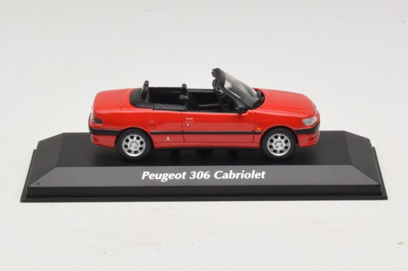 Peugeot 306 Cabriolet Rouge Maxichamps 1:43 940112830 Diecast