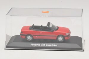 Peugeot 306 Cabriolet Rouge Maxichamps 1:43 940112830 Diecast — image 4 sur 5