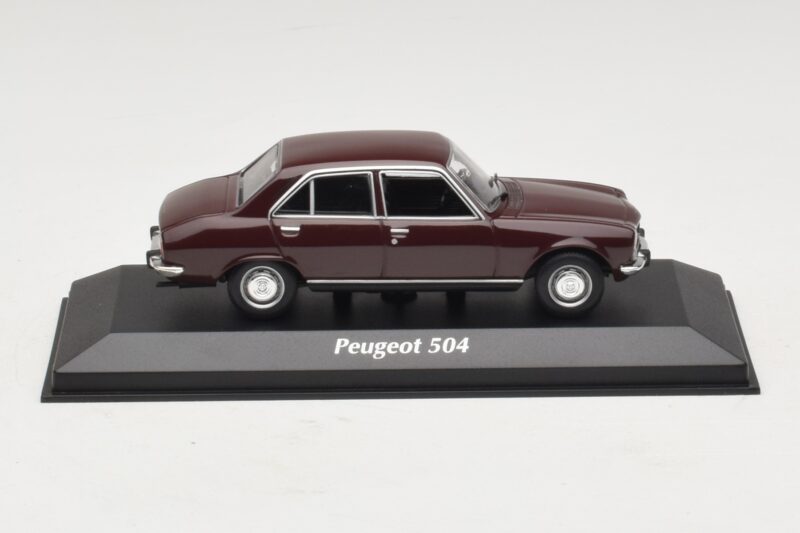 Peugeot 504 Rouge Foncé Maxichamps 1:43 940112500 Métal