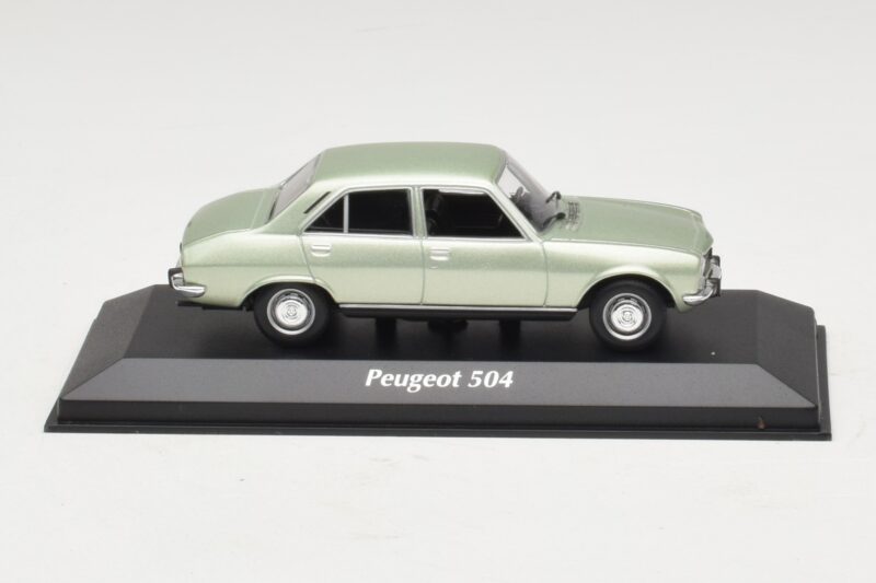 Peugeot 504 Vert Clair Métallisé Maxichamps 1:43 940112501 Métal
