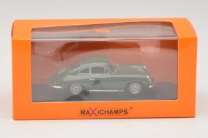 Porsche 356C Carrera 2 Vert Foncé Maxichamps 1:43 940062360 Diecast — image 5 sur 5
