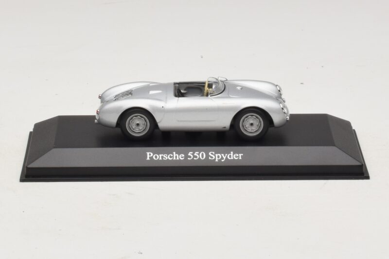 Porsche 550 Spyder Argent Maxichamps 1:43 Porsche 550 Spyder Argent Maxichamps 1:43 940066030 Métal