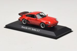 Porsche 911 930 Turbo 3.3 Rouge Maxichamps 1:43 940069000 Métal — image 3 sur 5
