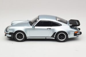 Porsche 911 930 Turbo 3.3 Argent KK-Scale 1:18 KKDC181444 Métal — image 3 sur 6