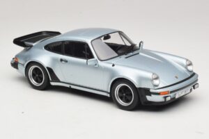 Porsche 911 930 Turbo 3.3 Argent KK-Scale 1:18 KKDC181444 Métal — image 4 sur 6