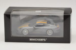 Porsche 911 991.1 R Gris Minichamps 1:43 410066232 Diecast — image 5 sur 5