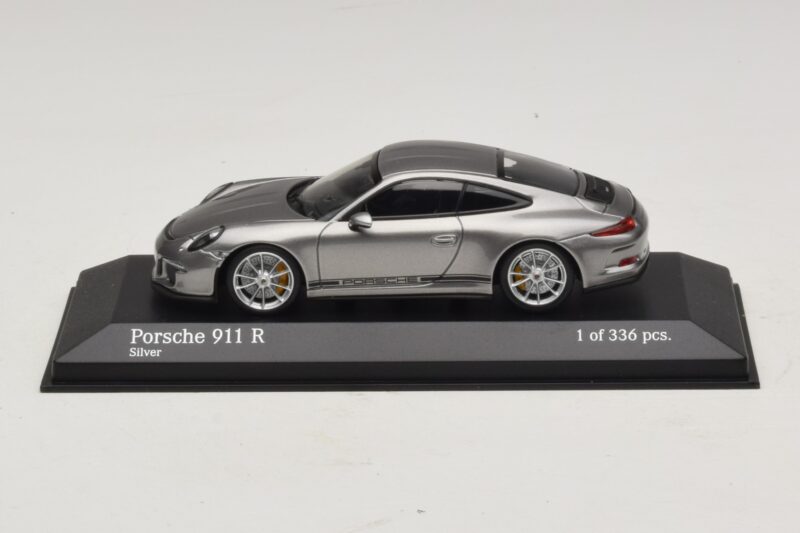 Porsche 911 991.1 R Argent Minichamps 1:43 410066224 Diecast