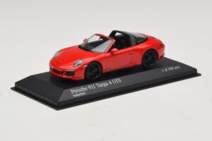 Porsche 911 991.1 Targa 4 GTS Rouge Minichamps 1:43 410067340 Métal — image 2 sur 5