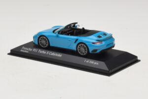 Porsche 911 991.1 Turbo S Cabriolet Bleu Minichamps 1:43 410067182 Métal — image 3 sur 5