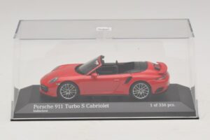 Porsche 911 991.1 Turbo S Cabriolet Rouge Minichamps 1:43 410067180 Métal — image 4 sur 5