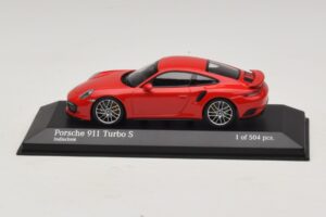 Porsche 911 991.1 Turbo S Rouge Minichamps 1:43 410067170 Diecast