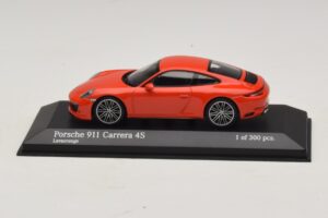 Porsche 911 991.2 Carrera 4S Orange Minichamps 1:43 410067241 Métal