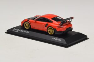 Porsche 911 991.2 GT2 RS Orange Minichamps 1:43 410067229 Métal — image 3 sur 5