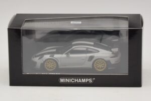 Porsche 911 991.2 GT2 RS Weissach Package Chalk Minichamps 1:43 410067220 Diecast — image 5 sur 5