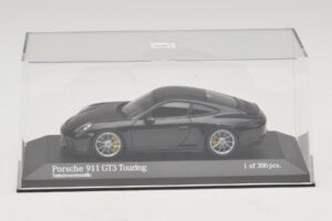Porsche 911 991.2 GT3 Touring Noir Métallisé Minichamps 1:43 410067424 Diecast — image 4 sur 5