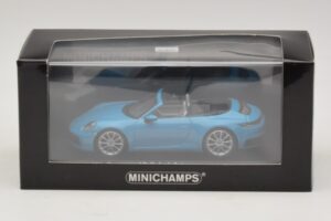 Porsche 911 992 Carrera 4S Cabriolet Bleu Minichamps 1:43 410069332 Métal — image 5 sur 5