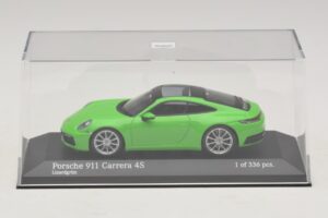 Porsche 911 992 Carrera 4S Vert Minichamps 1:43 410069322 Métal — image 4 sur 5