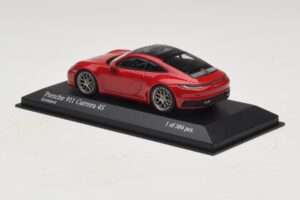 Porsche 911 992 Carrera 4S Rouge Minichamps 1:43 410069321 Métal — image 3 sur 5