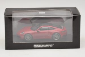 Porsche 911 992 Carrera 4S Rouge Minichamps 1:43 410069321 Métal — image 5 sur 5