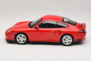 Porsche 911 996 Turbo Rouge KK-Scale 1:18 KKDC181474 Métal — image 3 sur 6