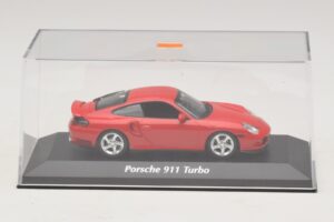 Porsche 911 996 Turbo Rouge Maxichamps 1:43 940069300 Métal — image 4 sur 5