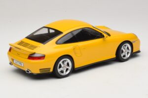 Porsche 911 996 Turbo Jaune KK-Scale 1:18 KKDC181473 Métal — image 2 sur 6