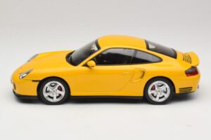 Porsche 911 996 Turbo Jaune KK-Scale 1:18 KKDC181473 Métal — image 3 sur 6