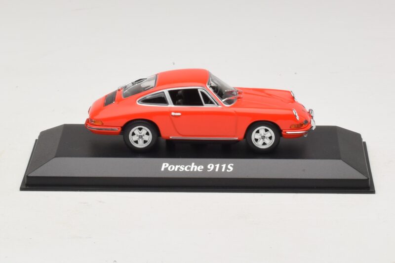 Porsche 911S Orange Maxichamps 1:43 940067120 Métal
