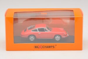 Porsche 911S Orange Maxichamps 1:43 940067120 Métal — image 5 sur 5