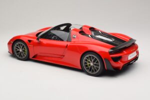 Porsche 918 Spyder Weissach Package Guards Red AUTOart 1:12 12122 Métal — image 7 sur 8