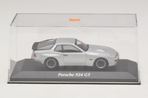 Porsche 924 GT Argent Maxichamps 1:43 940066122 Métal — image 4 sur 5