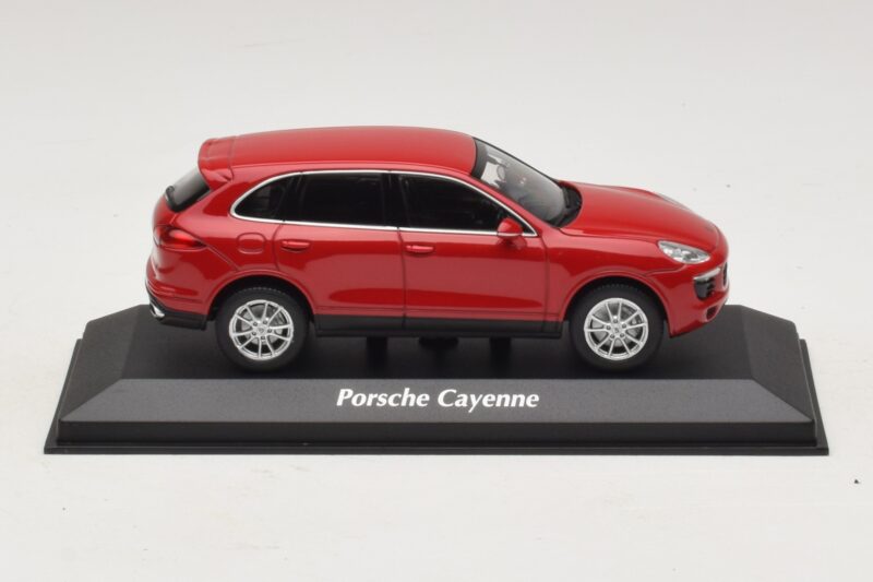 Porsche Cayenne 958 Rouge Maxichamps 1:43 940063200 Métal