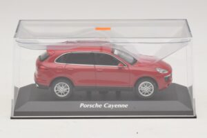 Porsche Cayenne 958 Rouge Maxichamps 1:43 940063200 Métal — image 4 sur 5