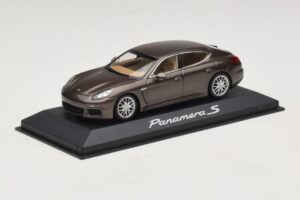 Porsche Panamera 970 S Marron Métallisé Minichamps 1:43 WAP0203400E Métal — image 2 sur 5