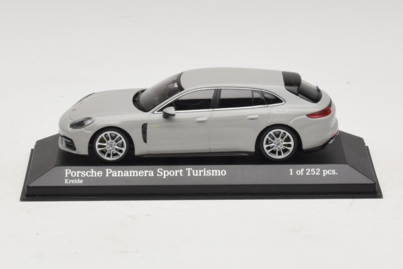 Porsche Panamera 971 Sport Turismo 4E-Hybrid Gris Minichamps 1:43 410066114 Métal