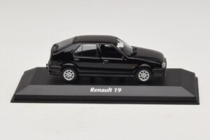Renault 19 Noir Maxichamps 1:43 940113701 Diecast