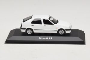 Renault 19 Blanc Maxichamps 1:43 940113700 Diecast