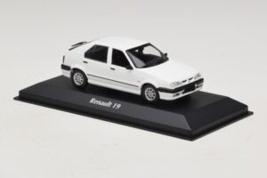 Renault 19 Blanc Maxichamps 1:43 940113700 Diecast — image 3 sur 5