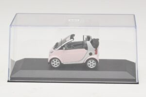 Smart Fortwo 450 Cabriolet Blanc Legally Blonde 2 Boîte de Remplacement Minichamps 1:43 402173900-R1 Métal — image 4 sur 5