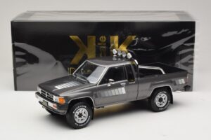 Toyota Hilux N50 Xtra Cab 4x4 Gris Métallisé KK-Scale 1:18 KKDC181563 Métal — image 6 sur 6