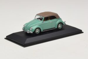 Volkswagen 1200 Cabriolet Capote Souple Vert Minichamps 1:43 430052042 Métal — image 2 sur 5