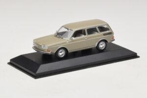 Volkswagen 411 LE Variant Savanna Beige Minichamps 1:43 400051114 Métal — image 2 sur 5