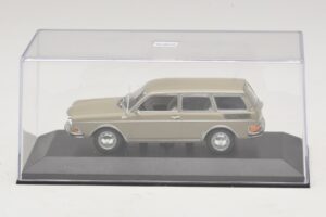 Volkswagen 411 LE Variant Savanna Beige Minichamps 1:43 400051114 Métal — image 4 sur 5