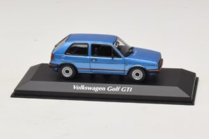 Volkswagen Golf GTI Mk2 Bleu Métallisé Maxichamps 1:43 940054120 Métal
