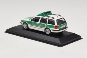 Volkswagen Golf Mk4 Variant Polizei Minichamps 1:43 430056090 Métal — image 3 sur 5