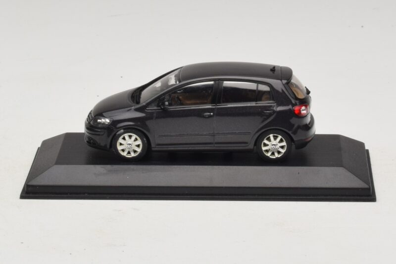 Volkswagen Golf Plus Mk5 Noir Minichamps 1:43 GOLF007 Métal